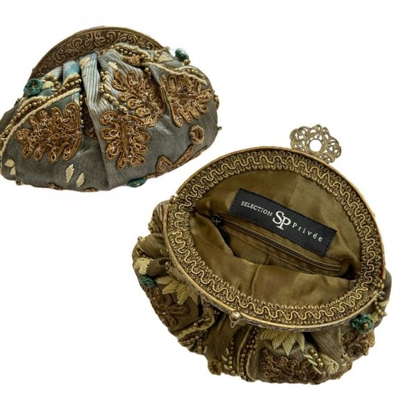 Selection SP Privee Embroidered and Beaded Clutch - Picture 4 of 5